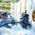 Corrado Lopresto et son épouse au volant de l’Alfa Romeo 6C 1750GS Aprile défile devant le public de Saint-Jean-Cap-Légendes édition 2015