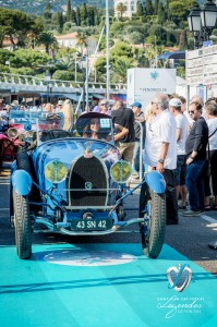 Défilé de la Bugatti Type 43 Grand Sport à Saint-Jean-Cap-Légendes édition 2015 - Concours et Exposition de voitures de collection