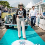 Rolls Royce Silver Wraith de 1957 à l'intérieur Hermès - Prix Spécial de l'élégance remis par Marc Gallon, organisateur de Saint-Jean-Cap-Légendes