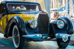 L'arrivée de la Bugatti Type 57C Atalante de 1938 au Concours d'Etat à Saint-Jean-Cap-Légendes édition 2015