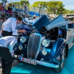 Lancia Astura Cabriolet Pinin Farina de 1937 en pleine inspection par le jury du Concours d’état à Saint-Jean-Cap-Légendes édition 2015