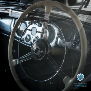 L’intérieur de la Lancia Astura Cabriolet Pinin Farina de 1937 à Saint-Jean-Cap-Légendes édition 2015 - Concours d’état