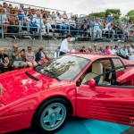 La Ferrari Testarossa devant le public de Saint-Jean-Cap-Légendes édition 2015 pendant le concours Youngtimers