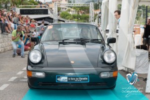 Défilé de la Porsche 964 Carrera 4 de 1989 à Saint-Jean-Cap-Légendes édition 2015 - Concours Youngtimers