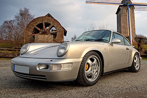 Porsche - 964 Carrera 4 au Concours Youngtimers